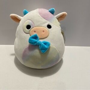 Squishmallows Pastel Cow Plush with Bright Blue Bow NEW. “Belozi”